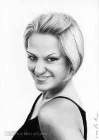 Nataschas Smile - Pencil drawing
© markus-klein-artwork.de